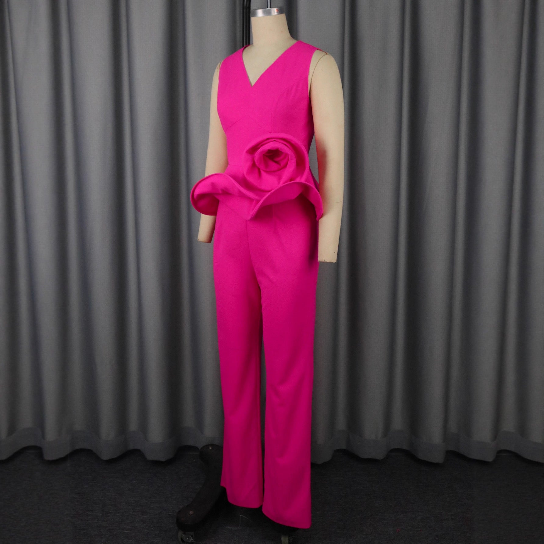 Three-dimensional Flower V-neck Sleeveless Top High Waist Fashion Straight-leg Pants