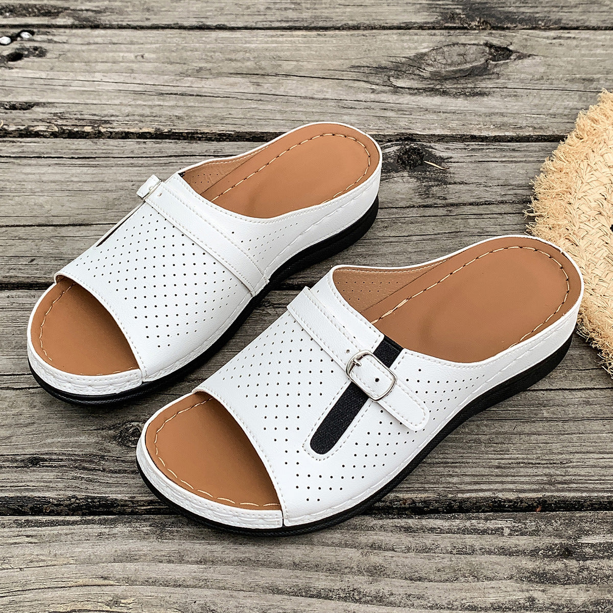 European And American Style Belt Buckle Stylish And Lightweight Slippers