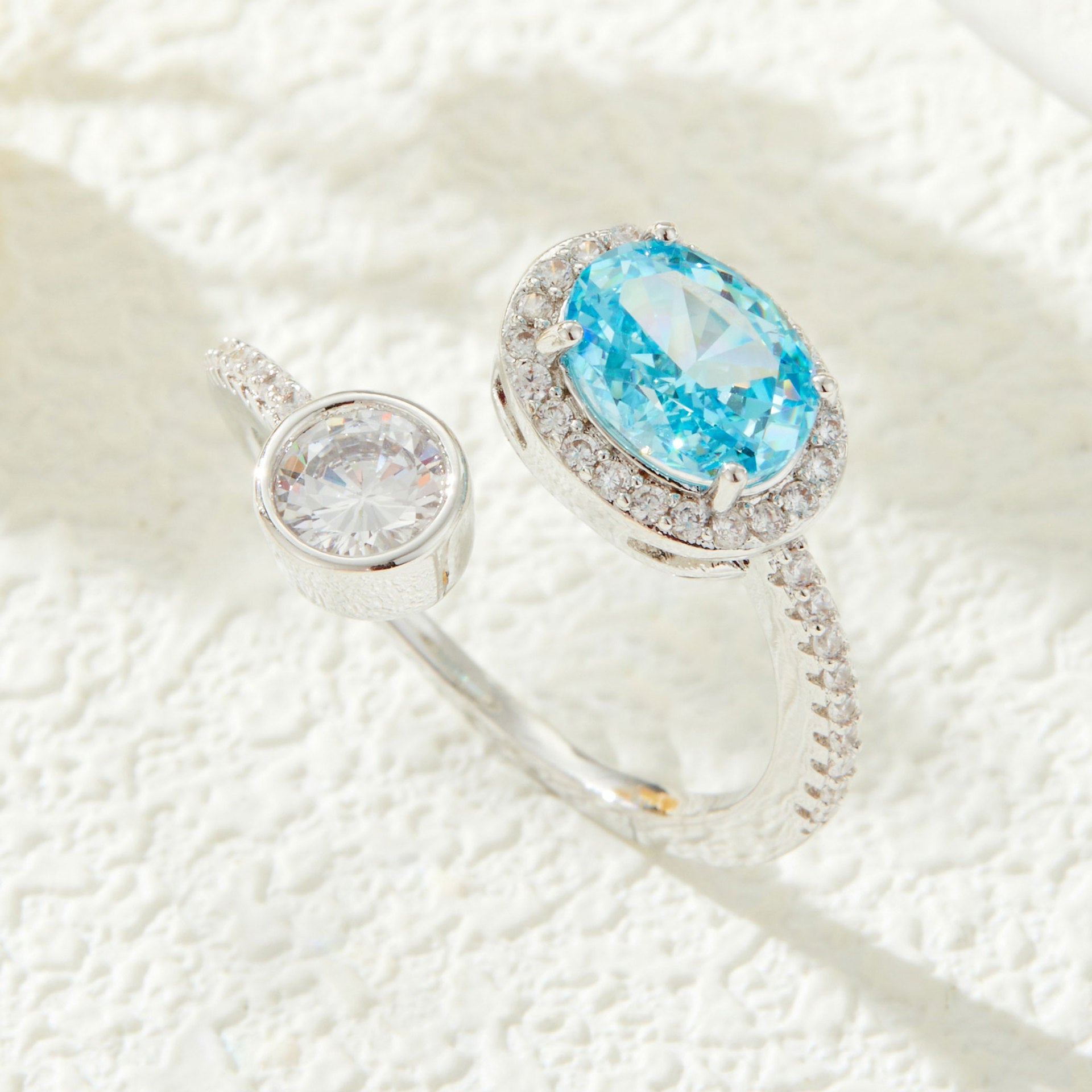 Oval Ice Flower Cut Fashion Women's Open Ring