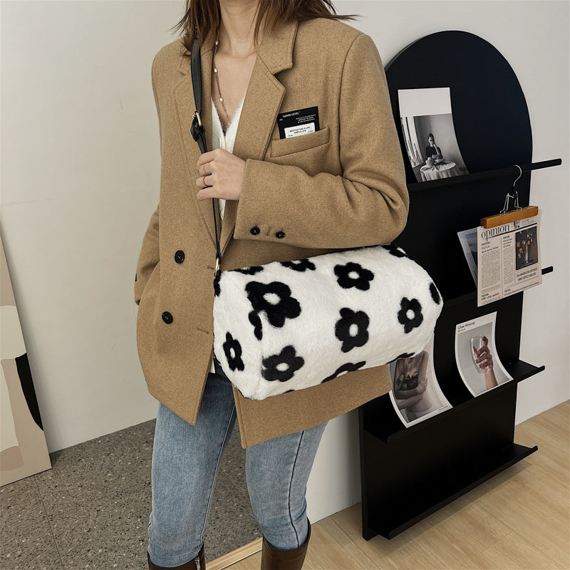 Ladies Winter New Plush Flower Check Bucket Bag