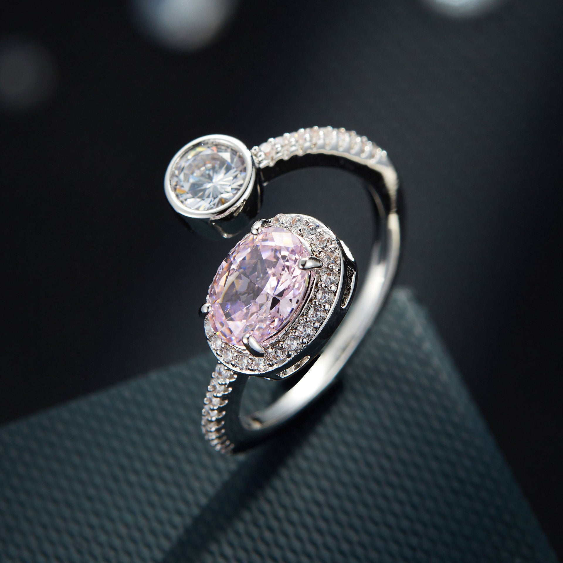 Oval Ice Flower Cut Fashion Women's Open Ring